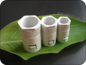 Accesorios para conductos de PVC Adaptadores hembra ignífugos