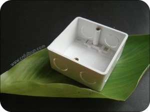 Caja de interruptores de PVC Resistencia a la corrosión de una sola unidad